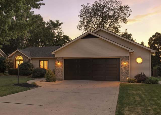 Property at 11026 Old Oak Trl, Fort Wayne, IN 46845, 3 beds, 3.5 baths