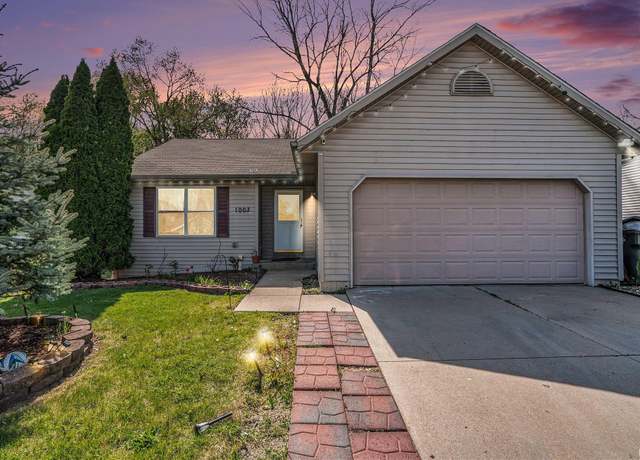 Property at 1003 Van Gilst Dr, Goshen, IN 46528, 5 beds, 2 baths