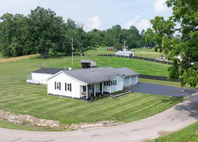 Property at 6049 E Mineral Koleen Rd, Bloomfield, IN 47424, 3 beds, 1 bath