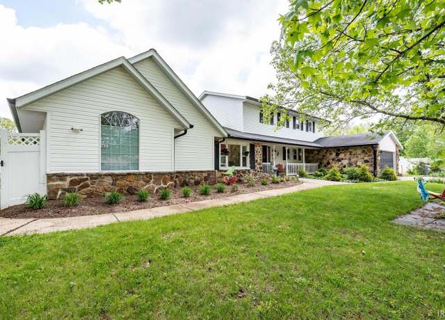 Property at 4346 N Centennial Dr, Bloomington, IN 47404, 5 beds, 3.5 baths