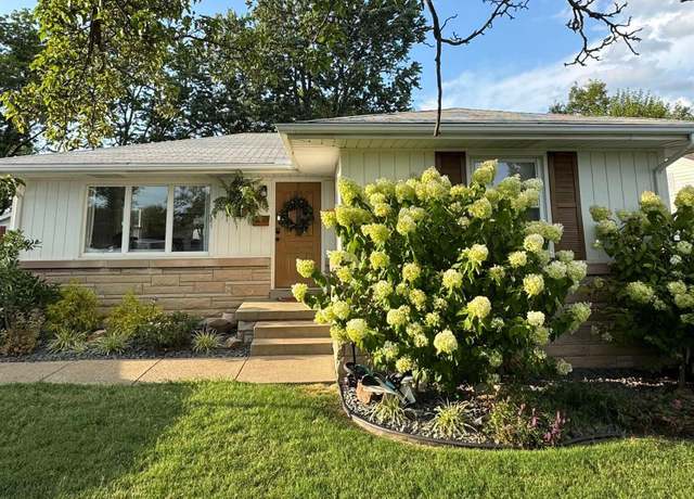 Property at 3101 W Indiana St, Evansville, IN 47712, 3 beds, 2 baths