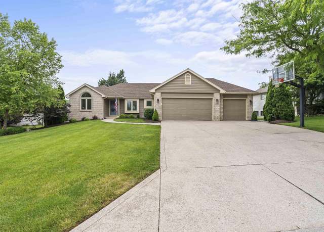 Property at 217 White Field Dr, Fort Wayne, IN 46804, 3 beds, 3.5 baths