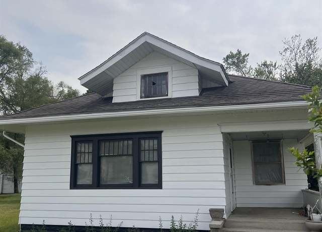 Property at 2319 S Main St, Elkhart, IN 46517, 2 beds, 1 bath