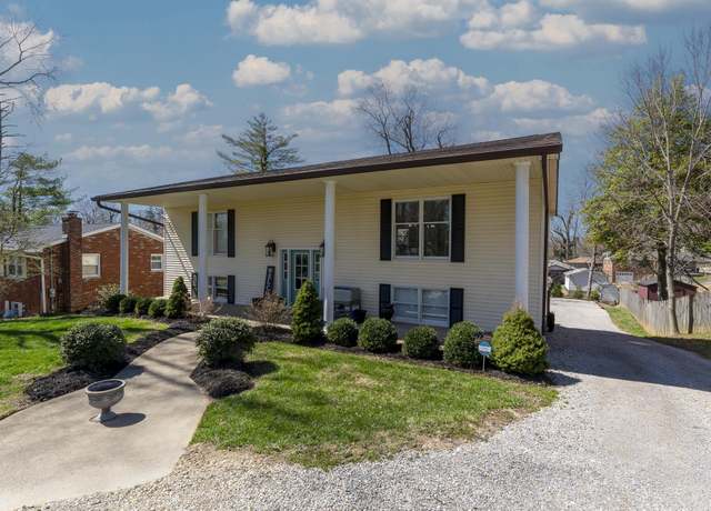 Property at 318 Shady Ln, Newburgh, IN 47630, 3 beds, 2.5 baths