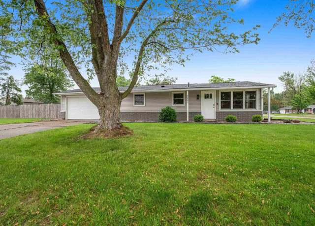 Property at 4502 Maple Terrace Pkwy, Fort Wayne, IN 46835, 3 beds, 1.5 baths