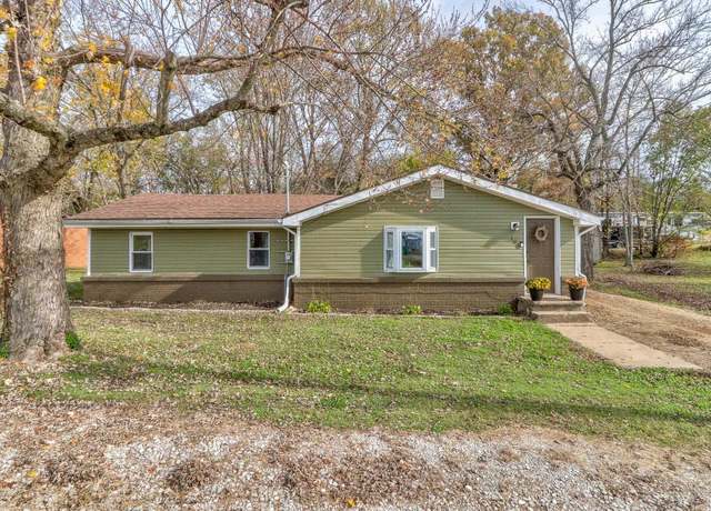 Property at 103 N Flint St, Boonville, IN 47601, 3 beds, 1 bath