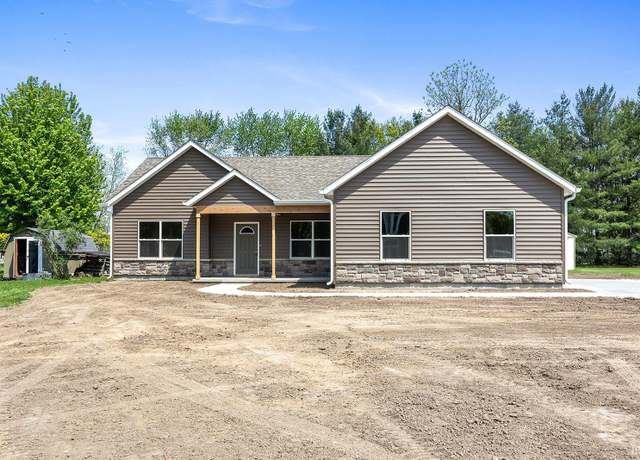 Property at 205 N Main St, Mulberry, IN 46058, 3 beds, 2 baths