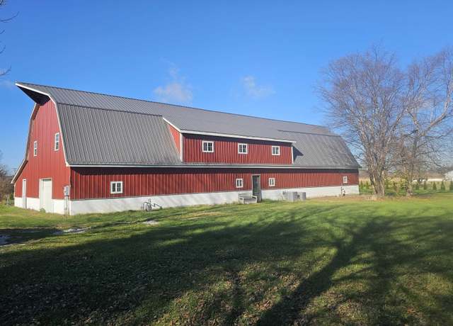 Property at 751 N Falvey St, Winamac, IN 46996, 6 beds, 3.5 baths