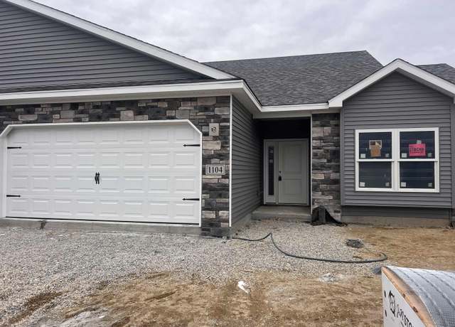 Property at 1104 Marshall Way, North Manchester, IN 46962, 2 beds, 2 baths