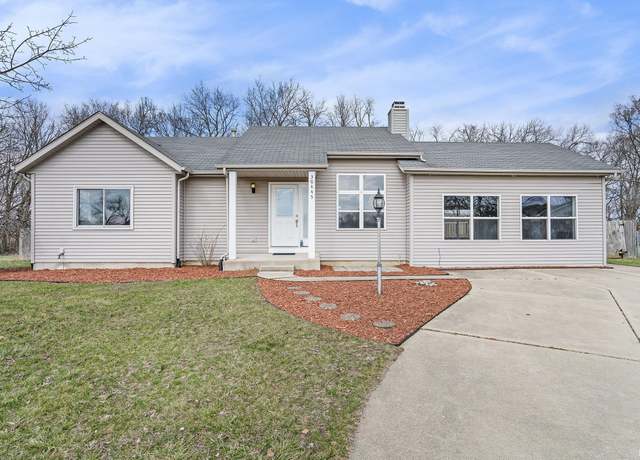 Property at 30445 S Elizabeth Dr, Elkhart, IN 46516, 3 beds, 2 baths