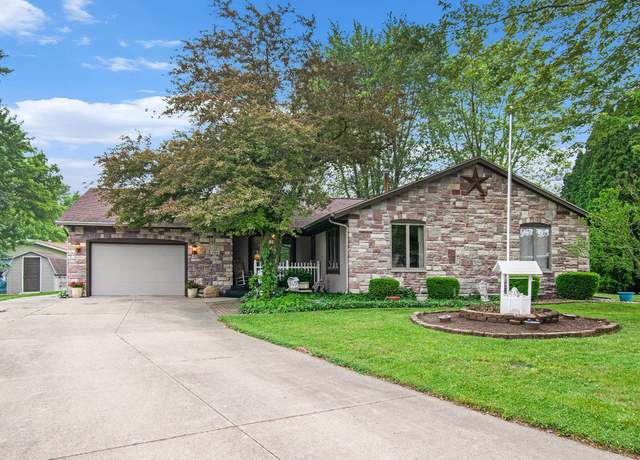 Property at 1358 Penny Ln, Nappanee, IN 46550, 3 beds, 2 baths