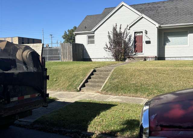 Property at 3025 Greene St, South Bend, IN 46628, 3 beds, 1 bath