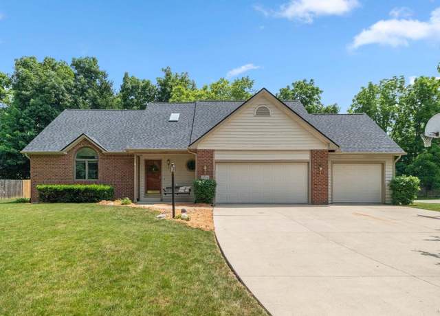 Property at 5715 Mexico Dr, Fort Wayne, IN 46804, 3 beds, 2.5 baths