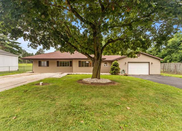 Property at 2799 S 200 East, Kokomo, IN 46902, 3 beds, 2 baths