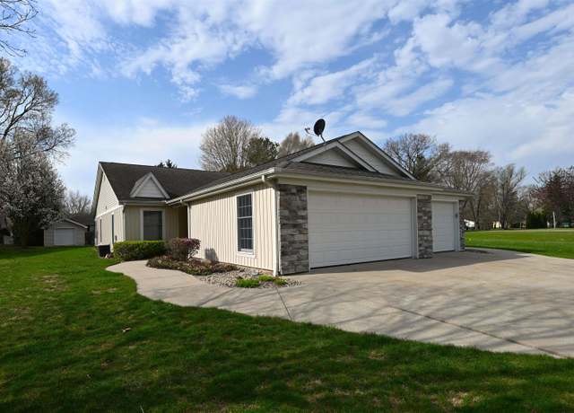 Property at 263 E Galbreath Dr, Winamac, IN 46996, 2 beds, 2 baths