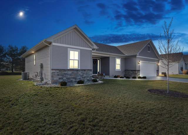 Property at 1550 Sandlewood Dr, Goshen, IN 46526, 4 beds, 3 baths