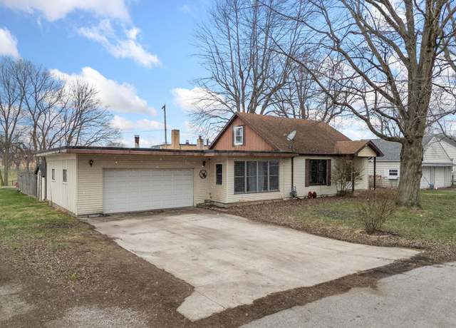 Property at 307 S Fosler Ave, South Whitley, IN 46787, 3 beds, 1 bath