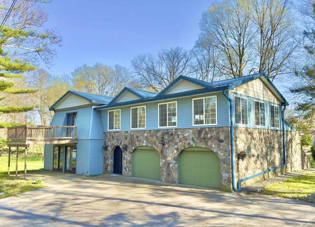 Property at 1112 Richard Rd, Kendallville, IN 46755, 5 beds, 3.5 baths