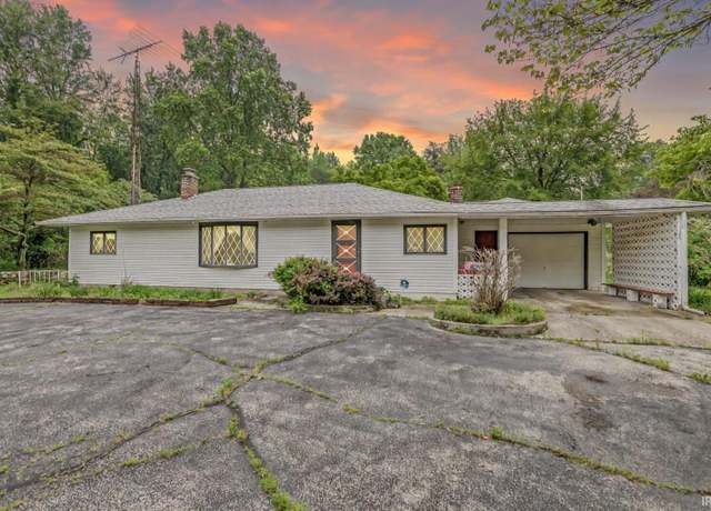 Property at 21430 Ireland Rd, South Bend, IN 46614, 2 beds, 1.5 baths