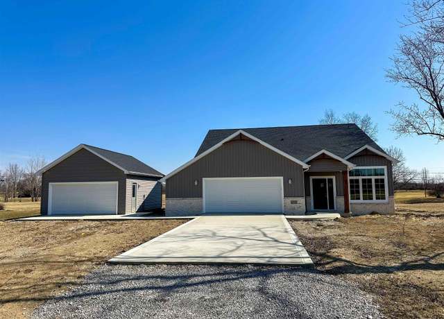Property at 4518 Golfview Dr, Fort Wayne, IN 46818, 3 beds, 2.5 baths