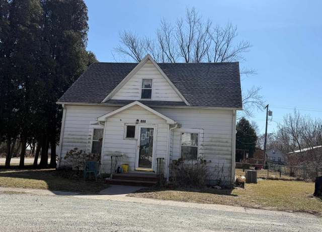 Property at 313 E Aurora St, Kewanna, IN 46939, 3 beds, 2 baths