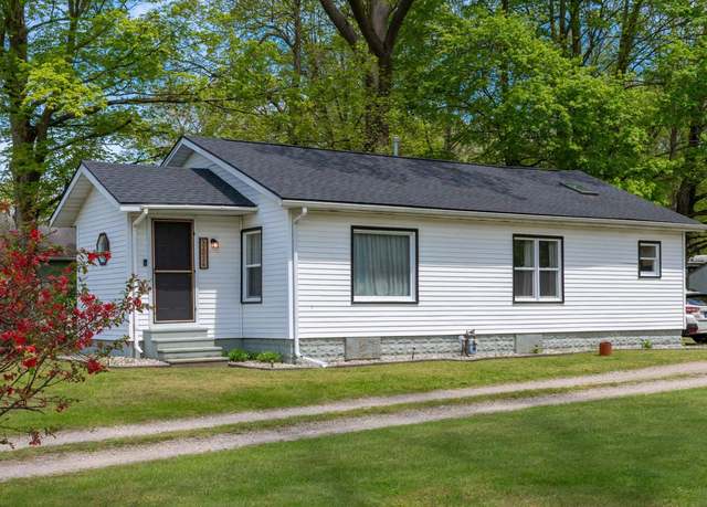 Property at 52026 Hollyhock Rd, South Bend, IN 46637, 2 beds, 1 bath