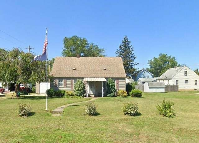 Property at 1918 Sunnymede Dr, Fort Wayne, IN 46803, 3 beds, 1 bath