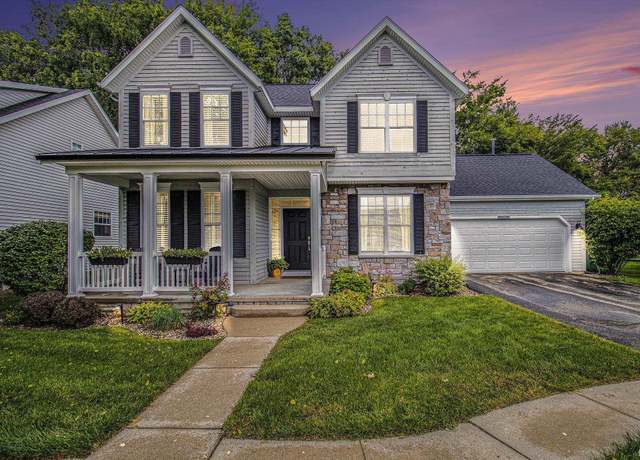 Property at 1324 Peachtree Ln, Mishawaka, IN 46545, 3 beds, 2.5 baths