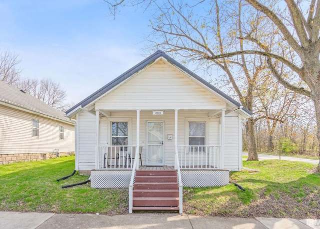 Property at 925 W Virginia Ave, Kokomo, IN 46902, 2 beds, 1 bath