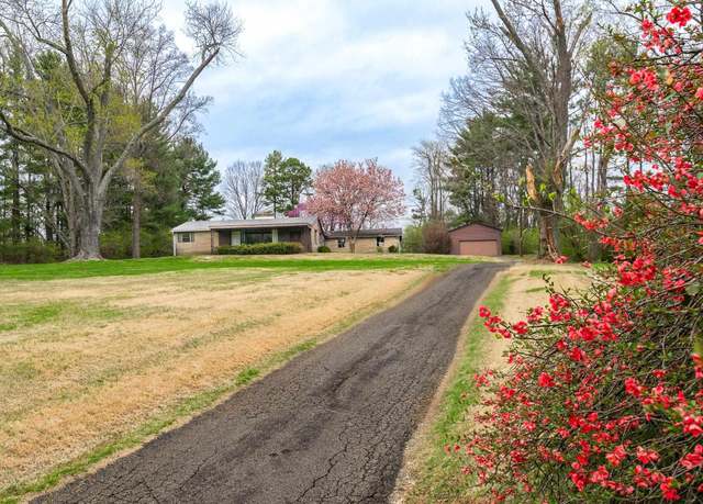 Property at 3828 W Arlington Rd, Bloomington, IN 47404, 2 beds, 1 bath