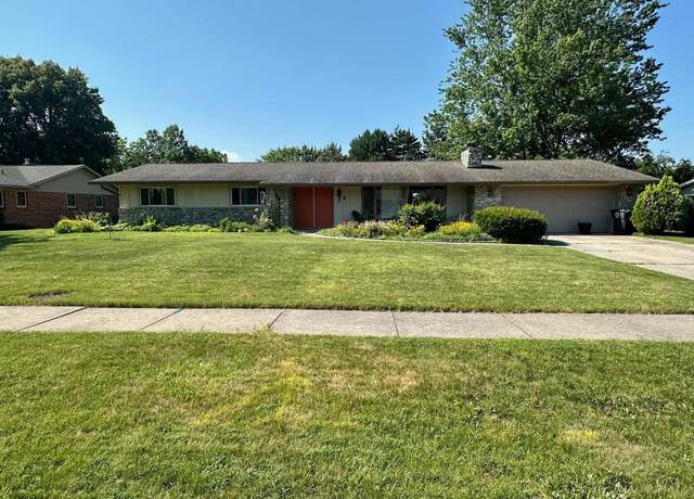 Property at 824 Valley O Pines Pkwy, Fort Wayne, IN 46845, 3 beds, 2.5 baths