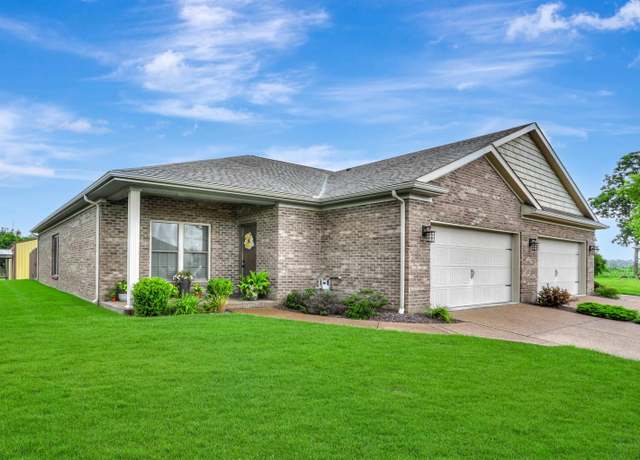 Property at 5108 Paddock Dr, Evansville, IN 47715, 3 beds, 2 baths