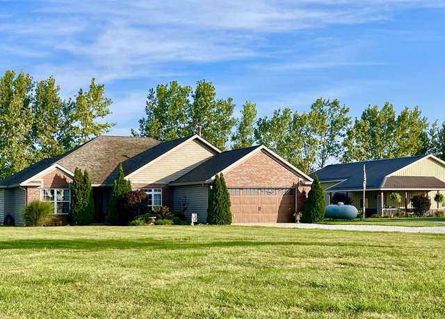 Property at 2158 N County Line Rd, Lafayette, IN 47905, 3 beds, 2.5 baths
