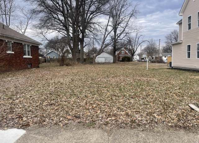 Property at 820 E Riverside Dr, Evansville, IN 47713