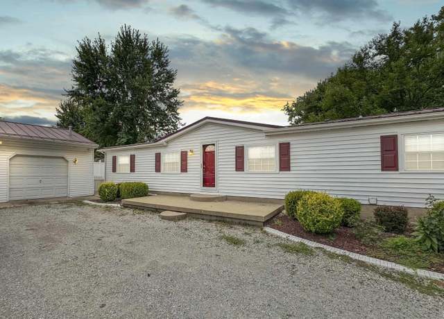 Property at 5145 Wooster Rd, Pierceton, IN 46562, 3 beds, 2 baths