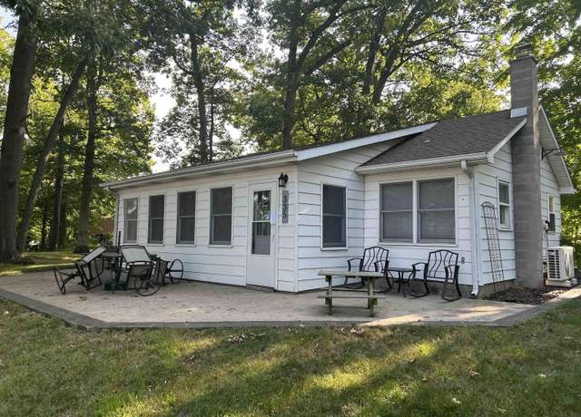 Property at 7785 N Old 27 Rd, Fremont, IN 46737, 2 beds, 1 bath