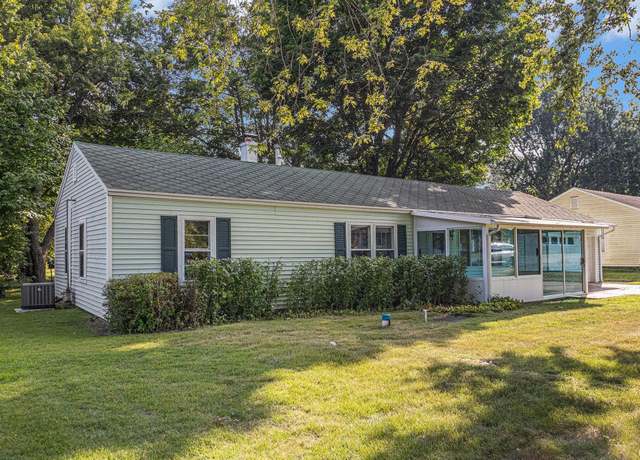 Property at 11924 Riverview Blvd, Osceola, IN 46561, 2 beds, 1 bath
