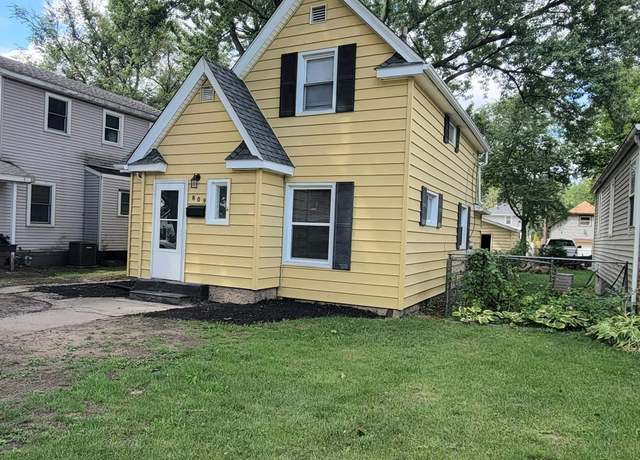 Property at 809 S 36th St, South Bend, IN 46615, 3 beds, 1 bath