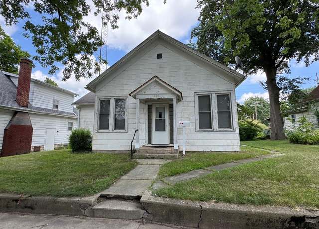 Property at 1209 Madison St, Rochester, IN 46975, 2 beds, 1 bath