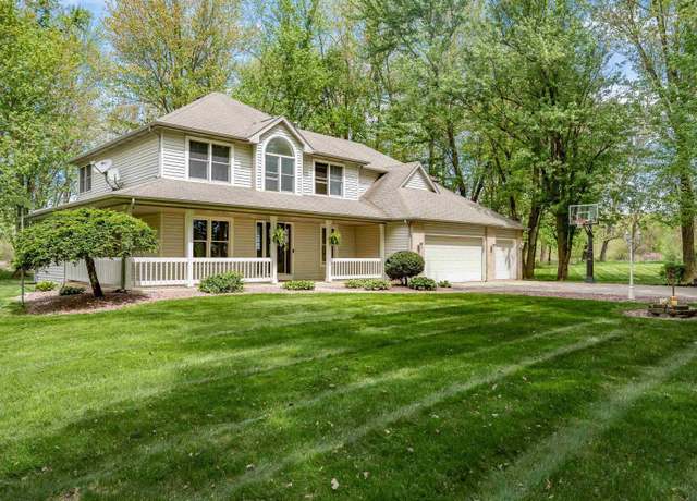 Property at 13731 Dunton Rd, Fort Wayne, IN 46845, 4 beds, 2.5 baths