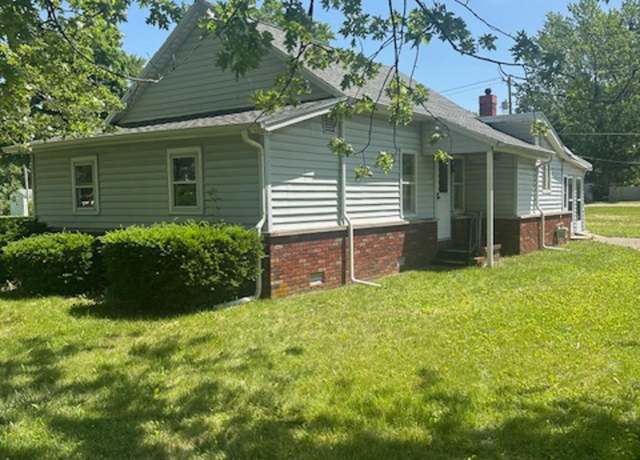 Property at 111 Hendricks St, Warren, IN 46802, 1 bed, 1 bath