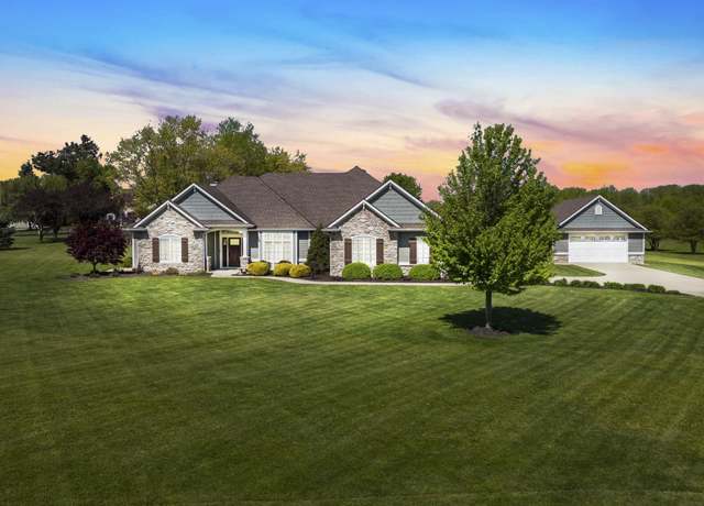 Property at 444 S Butterstone Trl, Columbia City, IN 46725, 3 beds, 2.5 baths