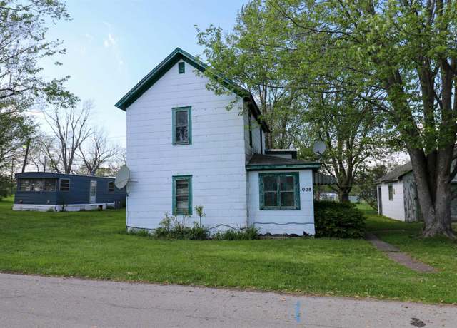 Property at 1008 W Elm St, Hartford City, IN 47348, 3 beds, 1 bath