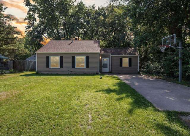 Property at 55310 Moss Rd, South Bend, IN 46628, 3 beds, 1 bath