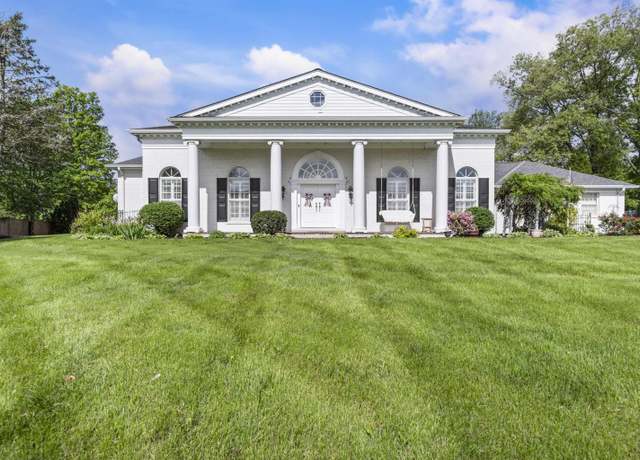 Property at 1711 Old Plank Rd, Newburgh, IN 47630, 4 beds, 3.5 baths