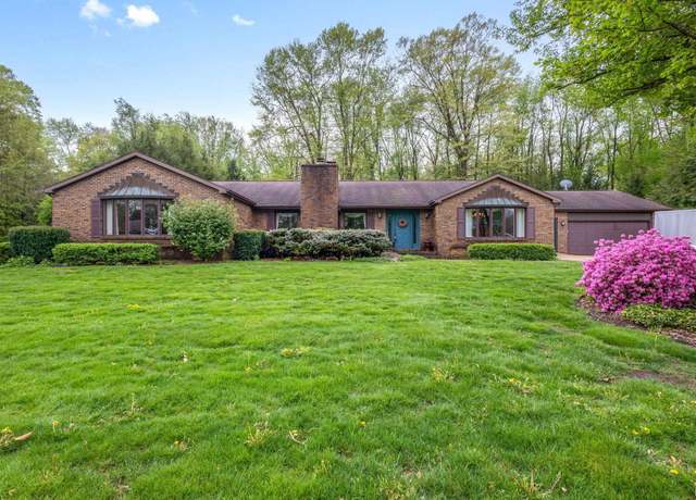 Property at 1418 Timberwood Ct, Bremen, IN 46506, 3 beds, 3 baths