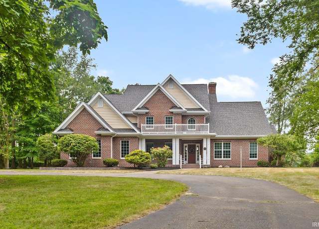 Property at 1204 E Ohio St, Monticello, IN 47960, 5 beds, 3.5 baths
