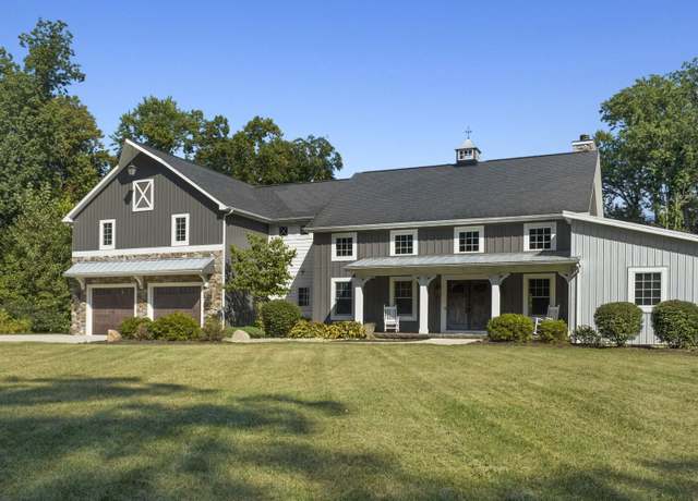 Property at 14516 Lima Rd, Fort Wayne, IN 46818, 5 beds, 4.5 baths