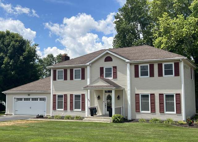 Property at 803 Lakeview Dr, Logansport, IN 46947, 4 beds, 2.5 baths