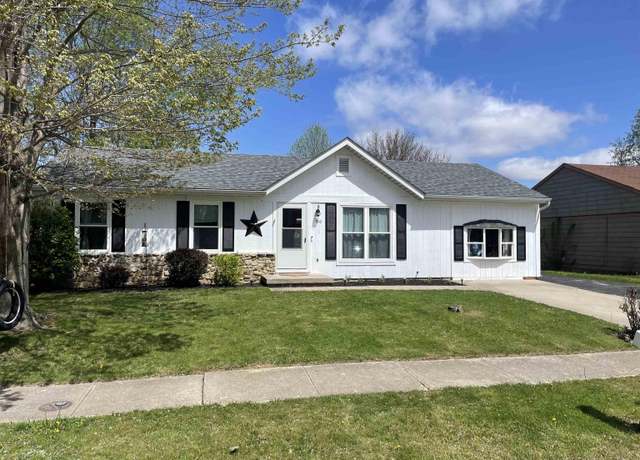 Property at 1910 Sherwood Dr, Kokomo, IN 46902, 3 beds, 1.5 baths